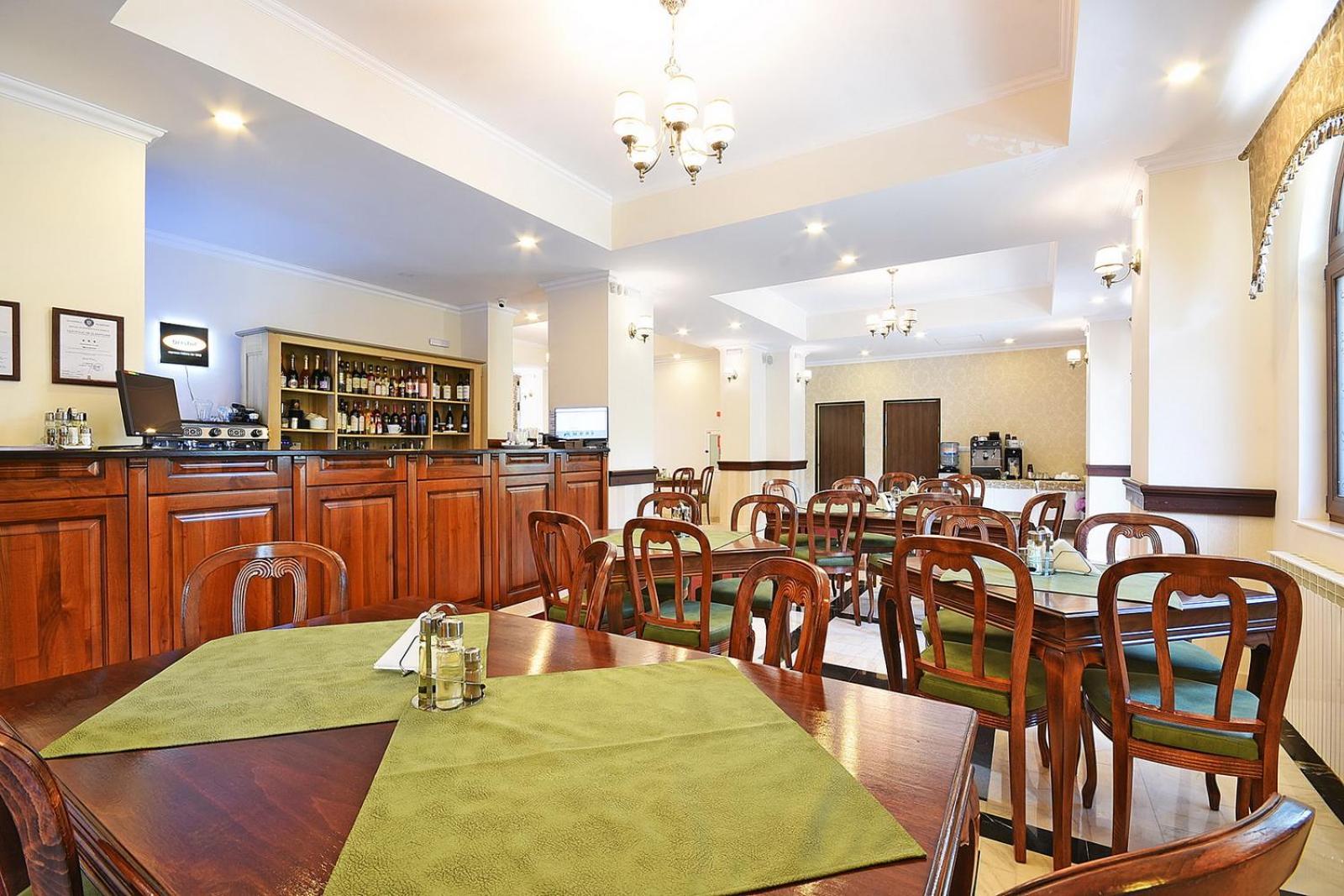 Hotel Moldavia Slănic-Moldova Buitenkant foto