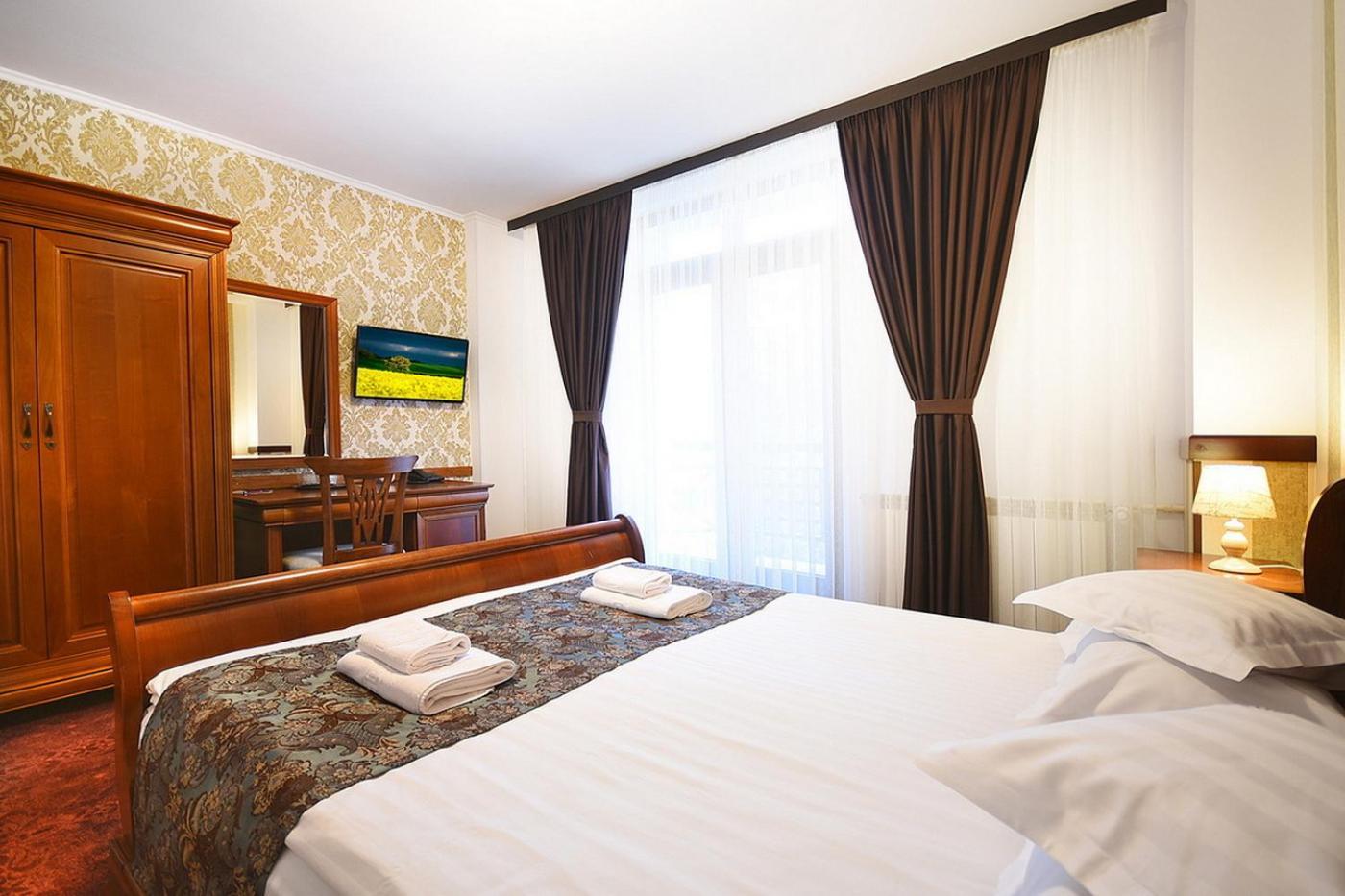 Hotel Moldavia Slănic-Moldova Buitenkant foto