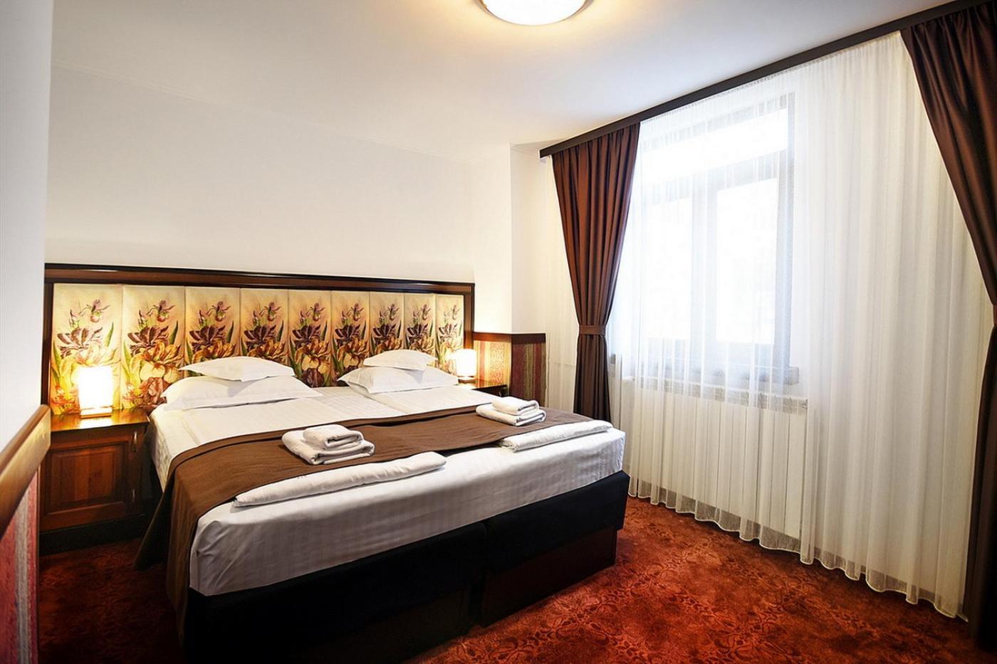 Hotel Moldavia Slănic-Moldova Buitenkant foto